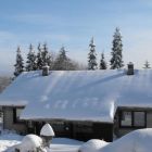 Aussenansicht Haus im Winter